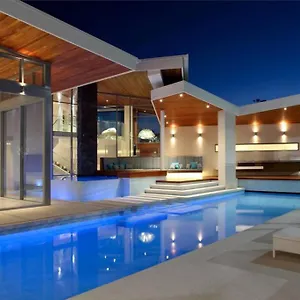  Villa Racquet Retreat By Secret Destinations- Short Walk To Hastings Street